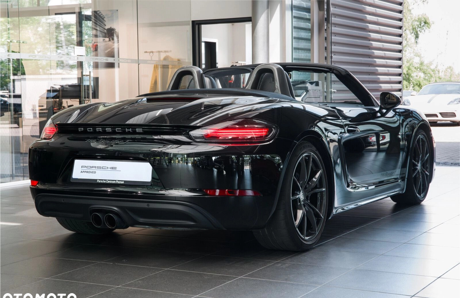 Porsche 718 Boxster cena 329900 przebieg: 29360, rok produkcji 2022 z Śmigiel małe 301